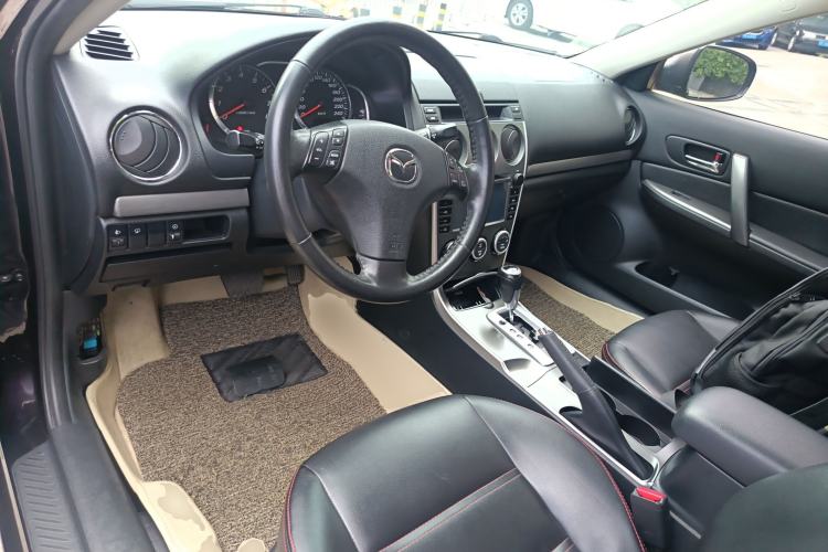 Used Mazda 6 2015 2.0L Automatic Fashion Edition Center Console