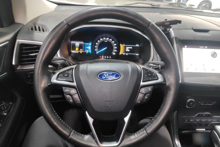 Used Ford Edge 2018 EcoBoost 245 Two-Wheel-Drive Titanium 7-Seater China V Standard
