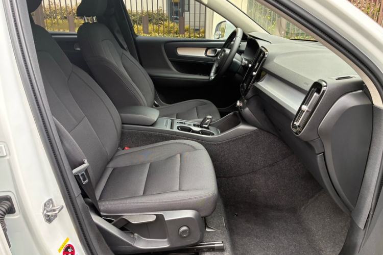 Used Volvo XC40 2021 T3 Smart & Stylish Edition Right Front Seat