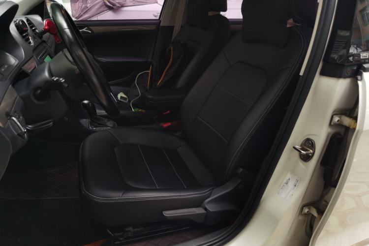 Used Volkswagen Jetta 2016 1.6L 25th Anniversary Edition Left Front Seat