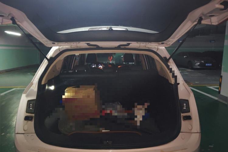 Used Baojun 560 2016 1.5T Manual Luxury Model Trunk