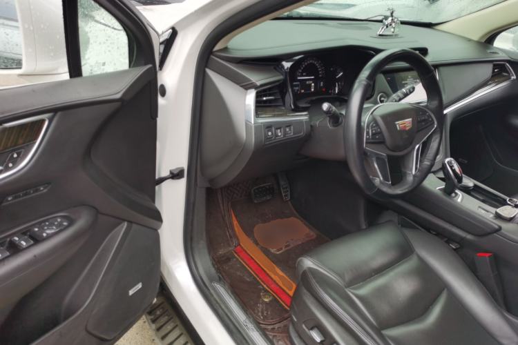 Used Cadillac XT5 2016 25T Luxury Model