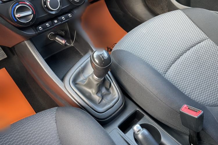 Used Hyundai Verna (older generation) 2017 1.4L Manual Refreshed Version China V Standard
