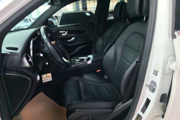 Used Mercedes-Benz GLC 2018 GLC 260 4MATIC Luxury Model
