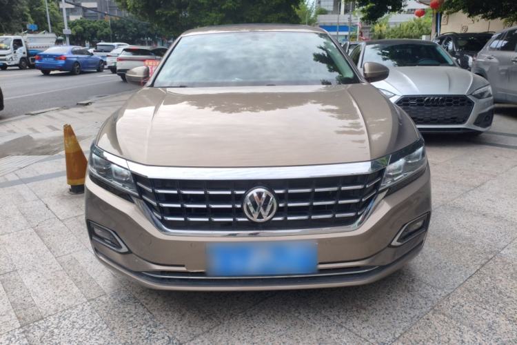 Used Volkswagen Passat 2019 330TSI Elite Edition China VI Front