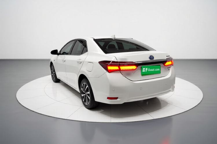 Used Toyota Corolla 2017 Revised Dual-Engine 1.8L E-CVT Leading Edition Exterior 3