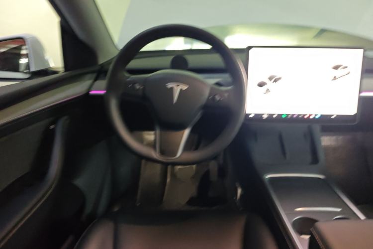 Used Tesla Model Y 2023 Rear-Wheel-Drive Version Steering Wheel