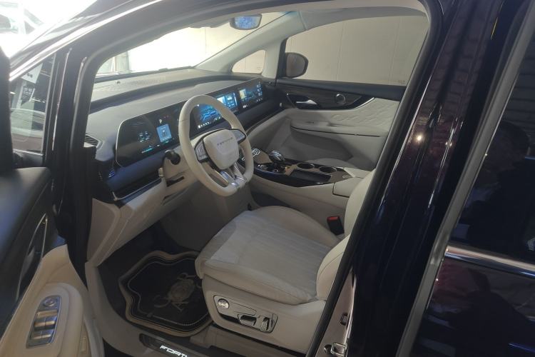 Used FORTHING Xinghai V9 2024 1.5TD 200km Qingyunti Series Flagship Edition