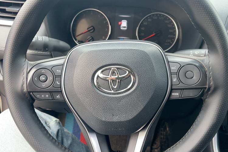 Used Toyota Wildlander 2020 2.0L CVT 4x4 Luxury Edition

