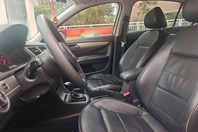 Used Volkswagen Lavida 2013 Restyled Classic 1.6L Automatic Comfort Edition
