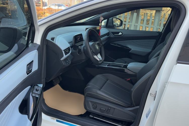 Used Volkswagen ID.4 X 2025 Smart Version Pure & Intelligent Enjoyment Edition