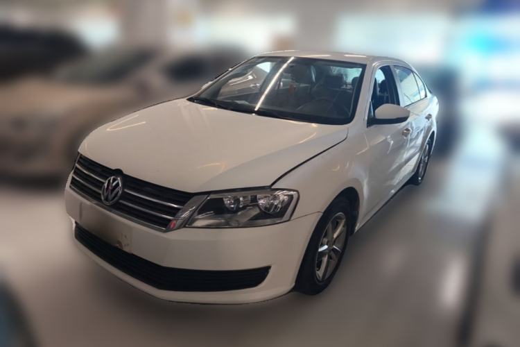 Used Volkswagen Lavida 2013 Revised Classic 1.6L Manual Fashion Edition