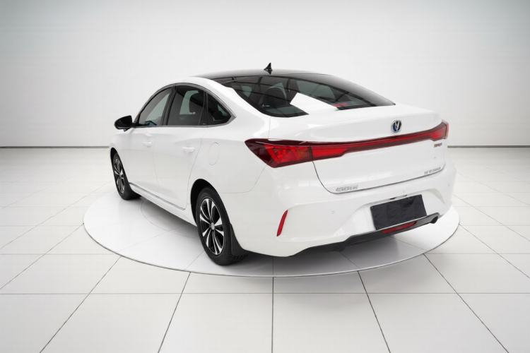 Used Changan Eado 2022 PLUS Blue Whale NE 1.4T GDI DCT Prestige Edition
