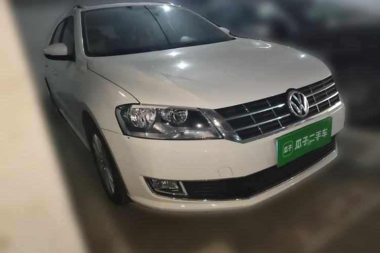 Used Volkswagen Gran Lavida 2013 1.6L Automatic Comfort Model Front Right 45 Deg