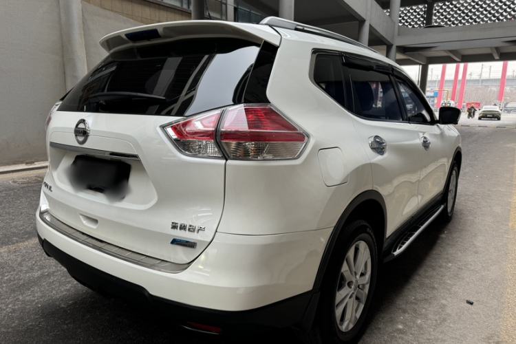 Used Nissan X-Trail 2015 2.0L CVT Comfort MAX Edition 2WD
