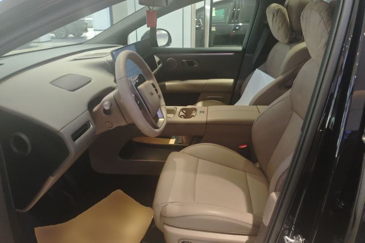 Used Li Auto Li Auto i6 2025 Model Two-Wheel-Drive Standard Type