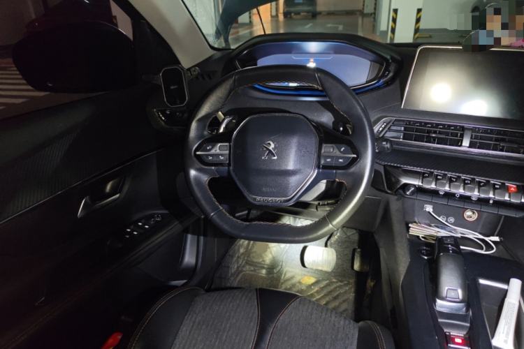 Used Peugeot 5008 2017 380THP 7-Seater Elite Edition
