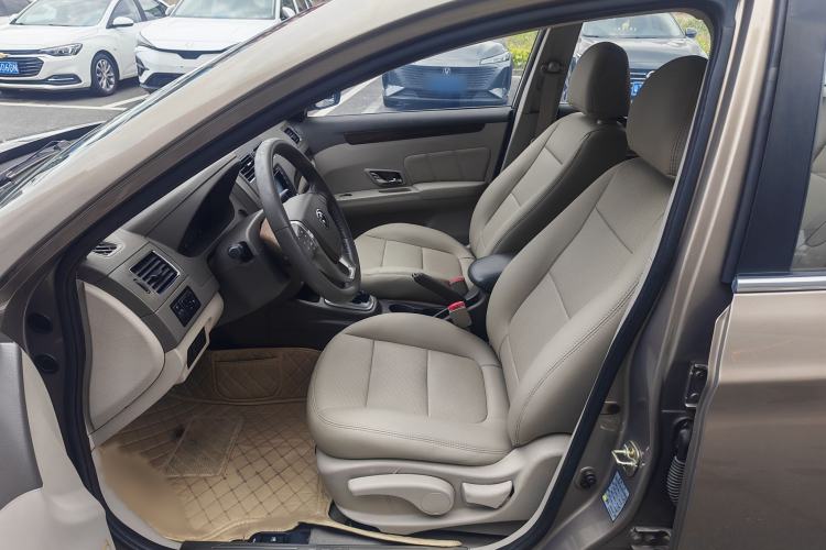 Used FORTHING Joyear S50 2014 1.6L CVT Luxury Model Left Front Seat