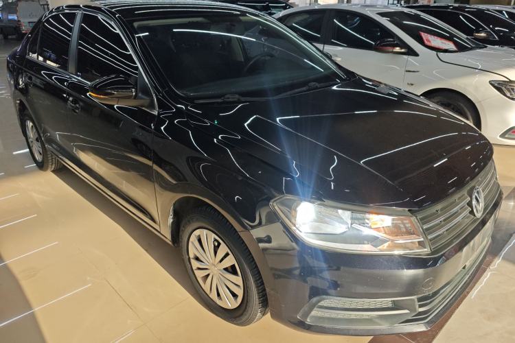 Used Volkswagen Santana 2018 1.5L Automatic Fashion Edition Front Right 45 Deg