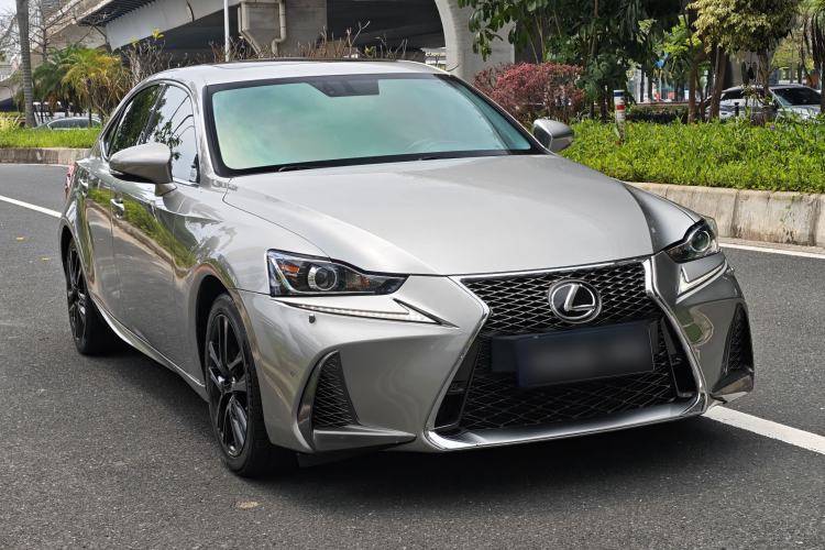 Used Lexus IS 2017 300 FENGSHANG Edition
