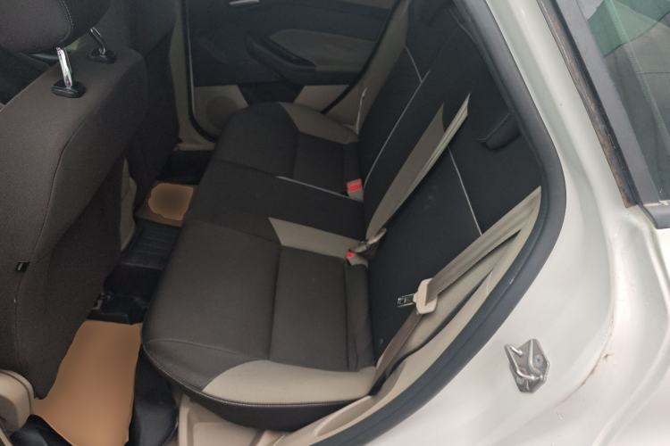 Used Ford Focus 2012 Sedan 1.6L Manual Comfort Model