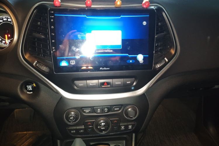 Used Jeep Cherokee 2016 2.4L Leading Edition
