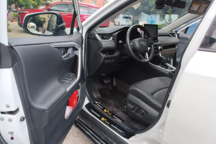 Used Toyota RAV4 2022 2.0L CVT Two-Wheel Drive Fashion Plus Edition