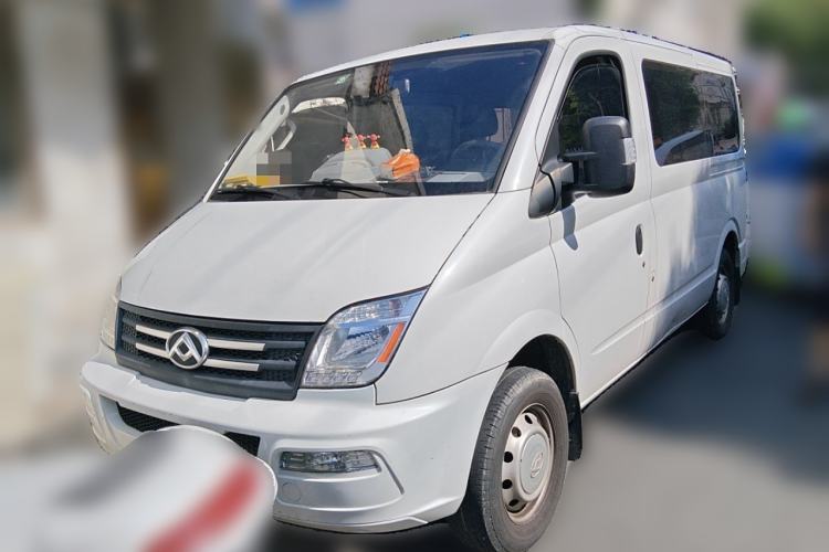 Used SAIC MAXUS Xintu V80 2023 2.0T AMT Classic Aoyuntong Short Wheelbase Ultra-Low Roof 7/8/9-Seater