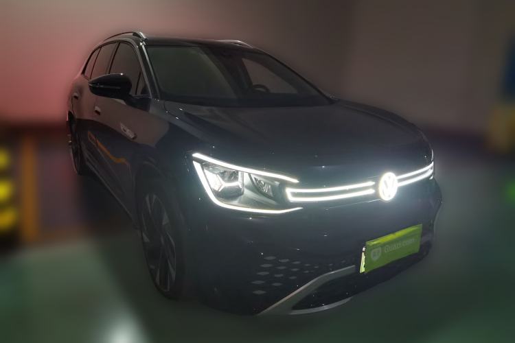 Used Volkswagen ID.6 CROZZ 2021 High-Performance PRIME Edition Front Right 45 Deg