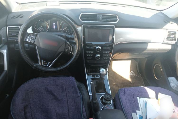 Used Haval H2 2014 1.5T Manual Two-Wheel Drive Elite Edition
