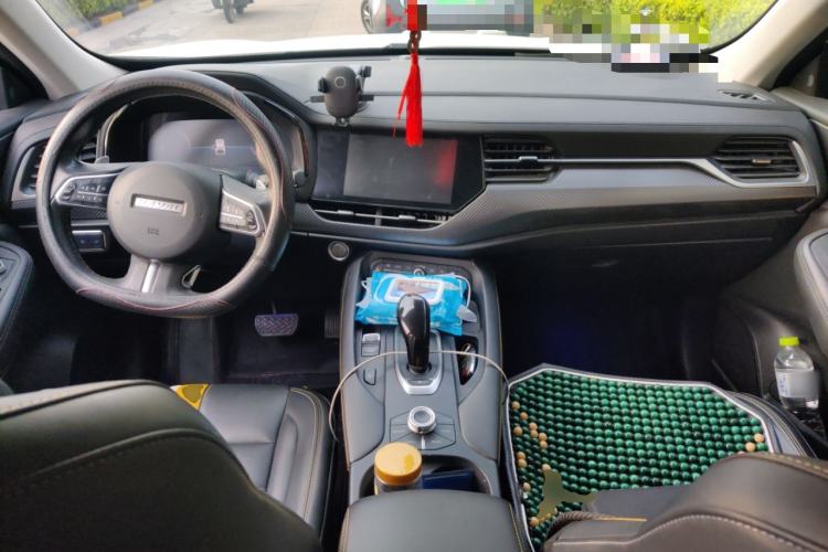 Used Haval F7x 2019 2.0T Four-Wheel Drive Intelligent Sport Edition Center Console