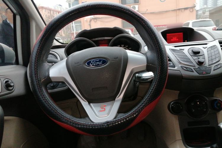 Used Ford Fiesta 2011 Hatchback 1.5L Manual Fashion Edition
