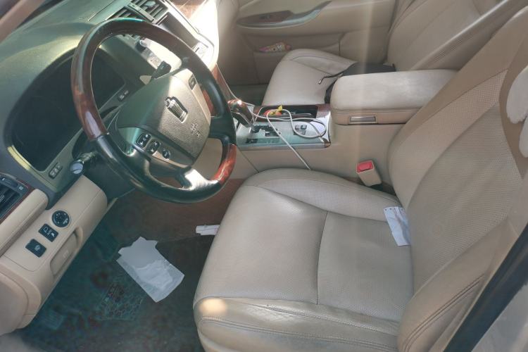 Used Toyota Crown 2012 2.5L Royal Leather Edition
