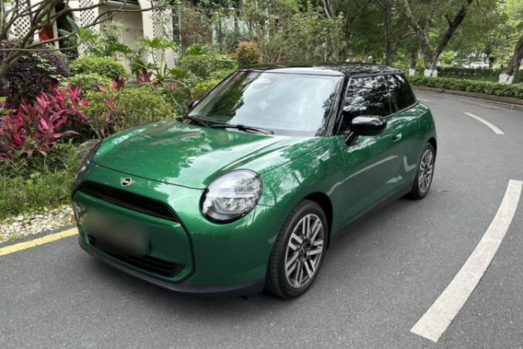 Used MINI Electric COOPER 2024 456km COOPER E Classic Edition