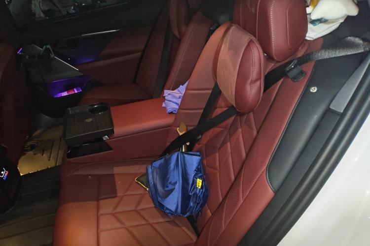 Used BMW i5 2024 eDrive 35L Luxury Package