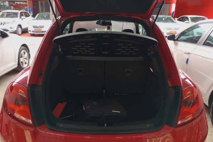 Used Volkswagen Beetle 2014 1.2TSI Comfort Model Trunk