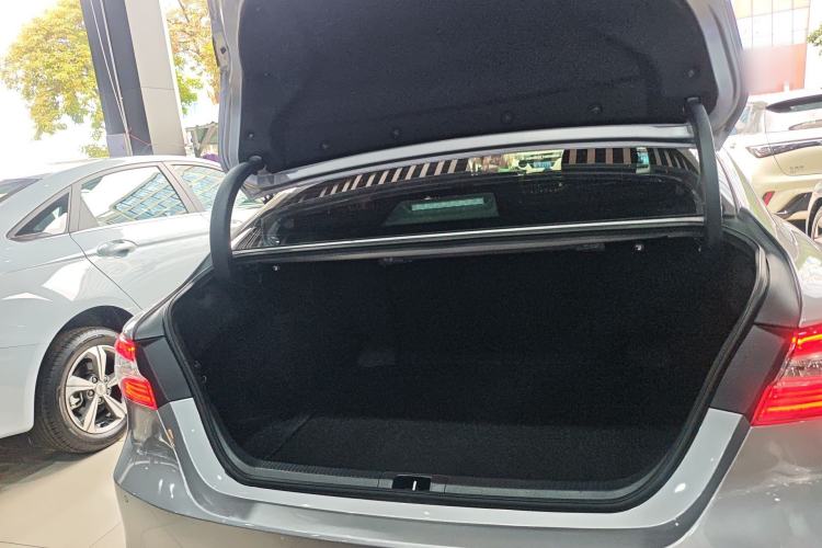 Used Toyota Camry 2023 Dual-Motor 2.5HG Luxury Edition Trunk