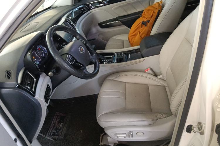 Used GAC Trumpchi GS7 2017 320T Two-Wheel-Drive Luxury Smart Connectivity Model
