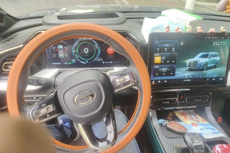 Used GAC Trumpchi GS8 2022 Dual-Engine Series 2.0TM Two-Wheel Drive Prestige Edition (7 Seats)
