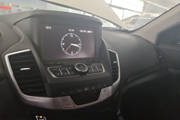 Used Dongfeng Fengdu MX5 2016 2.0L Automatic Flagship Edition
