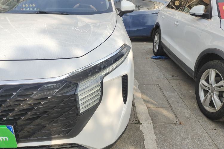 Used Venucia V 2022 260T Black Horse Edition – Top-Tier Choice Left Front Headlight