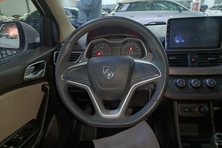 Used Baojun 310W 2017 1.5L Manual Comfort Version China V