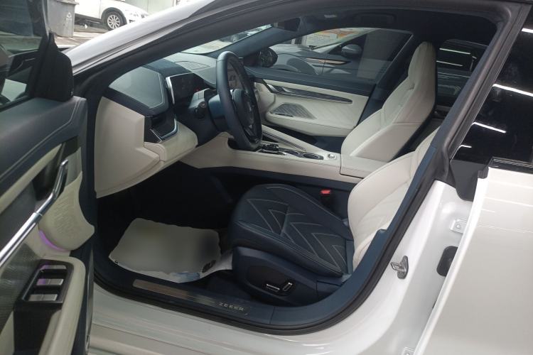 Used Zeekr 001 2022 Ultra-Long Range Dual-Motor ME Version
