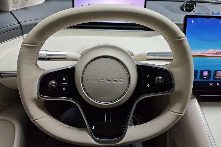 Used Hima Luxeed S7 2024 Ultra Four-Wheel Drive Flagship Edition Steering Wheel