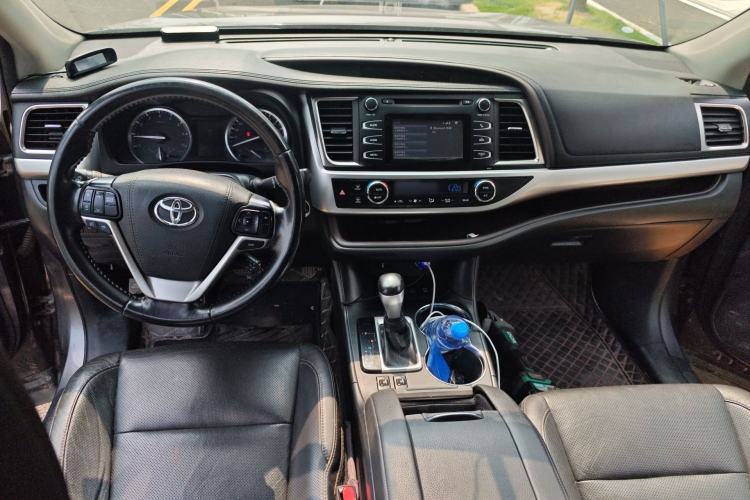 Used Toyota Highlander 2015 2.0T Four-Wheel Drive Luxury Edition 7-Seater

