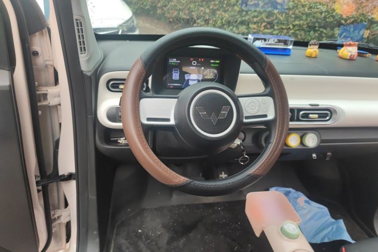 Used Wuling Hongguang MINIEV 2024 Third Generation 120 km Steering Wheel