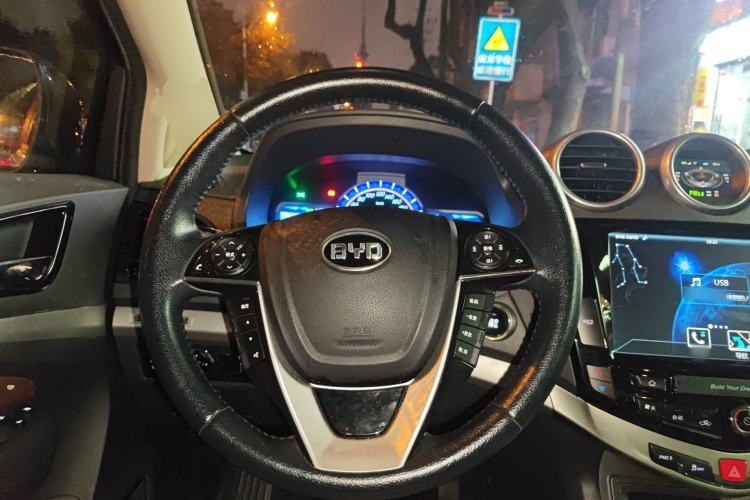 Used BYD S7 2015 2.0T Upgraded Automatic Luxury Version