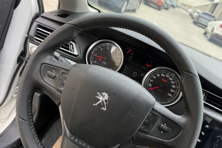 Used Peugeot 408 2019 360THP Automatic Luxury Edition China VI Standard