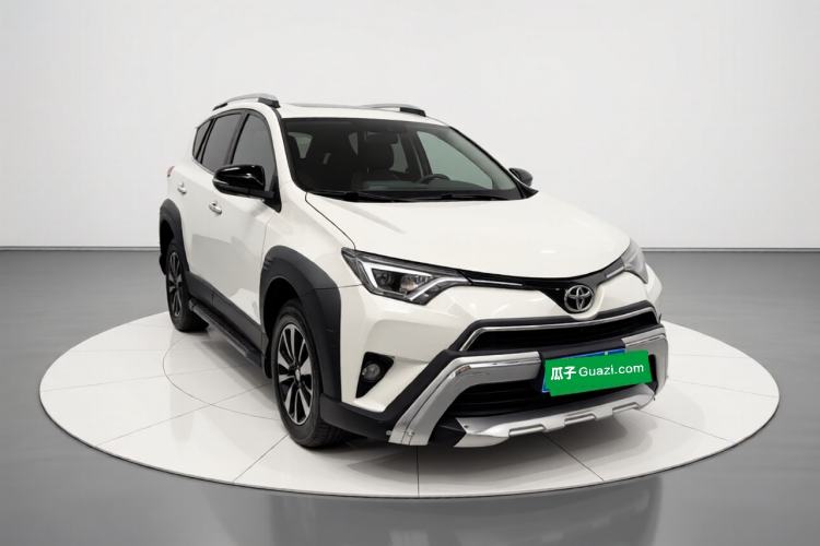 Used Toyota RAV4 2019 2.0L CVT Two-Wheel Drive Fashion X Limited Edition China V Standard
