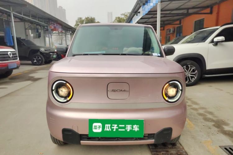Used Geely Galaxy Panda 2023 Panda Mini 200km Endurance Bear
